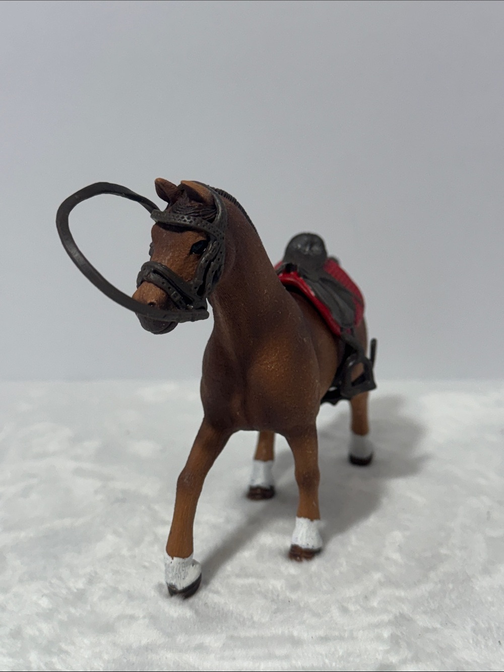Schleich Horse Club Figure Figurine Cayenne w Saddle Bridle Red Classic